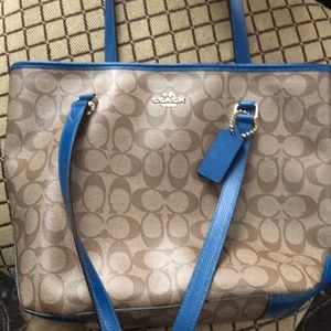 Authentic Coach tote